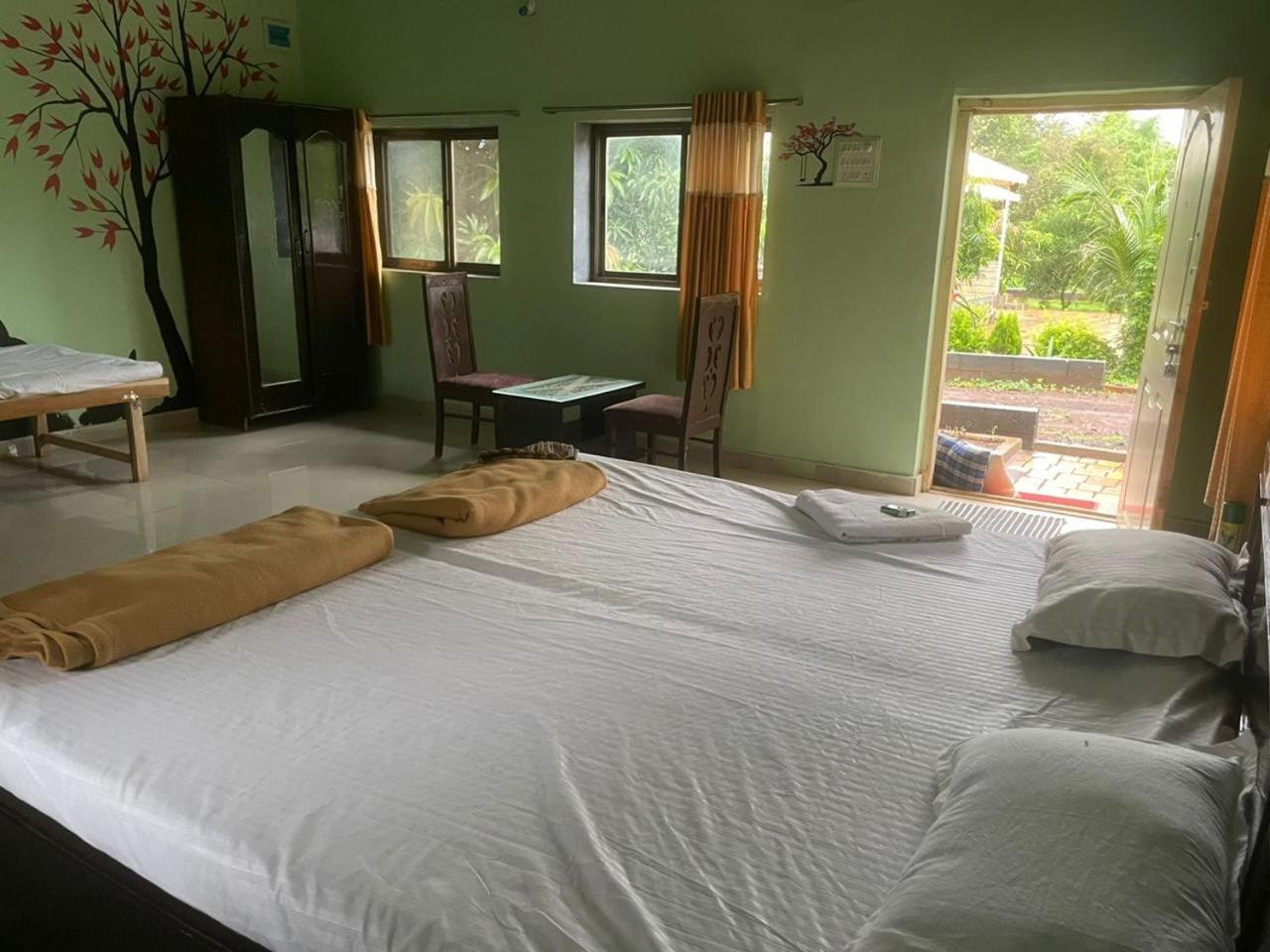 Sahaydri Hill View Agro Tourism - Farm Resort Ghātghar Buitenkant foto